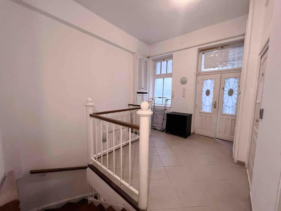 12# Sunflower Cozy Apartment Budapest Ngoại thất bức ảnh