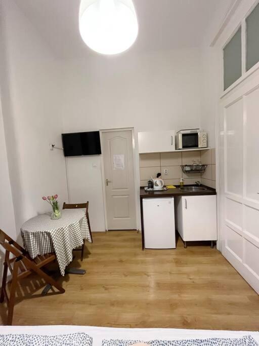 12# Sunflower Cozy Apartment Budapest Ngoại thất bức ảnh