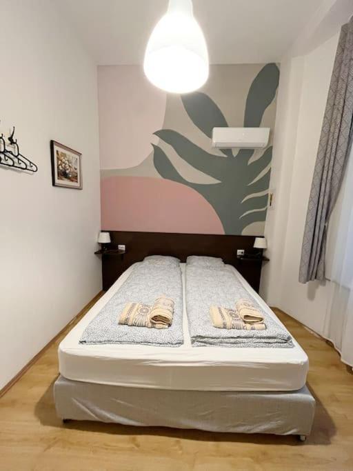 12# Sunflower Cozy Apartment Budapest Ngoại thất bức ảnh